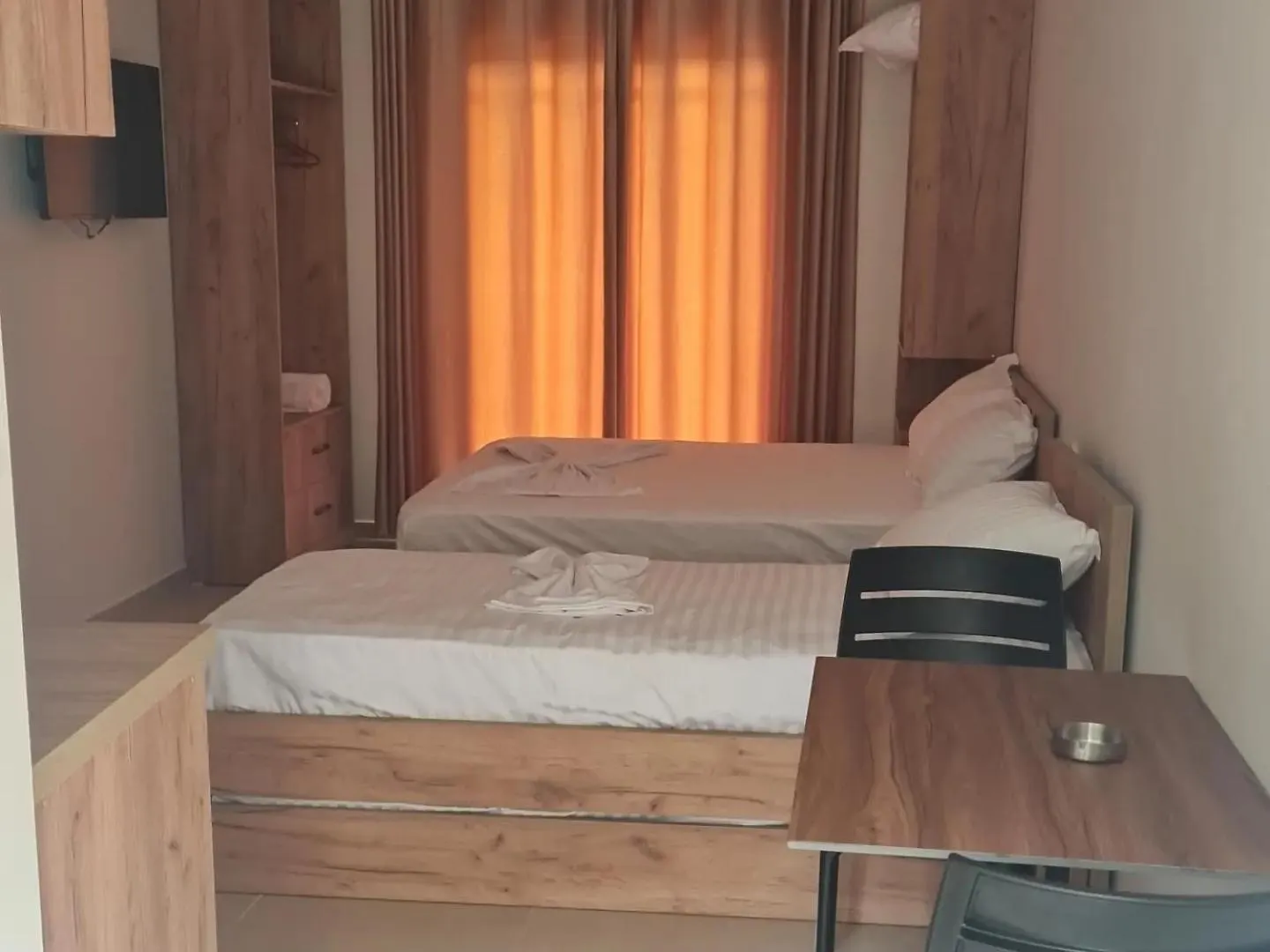 Sol Apartments Gjiri Lalzit Durrës 0*,  Albania